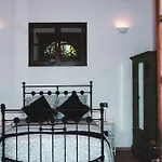 Pure Garderes Tatil Evi Monlezun