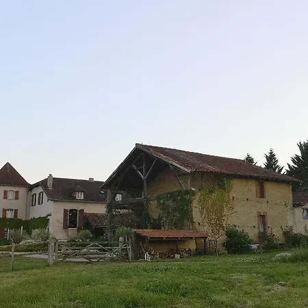 Pure Garderes בית נופש Monlezun