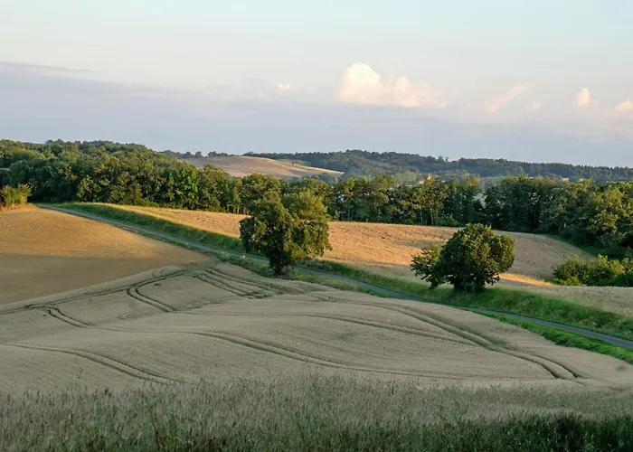 Pure Garderes בית נופש Monlezun