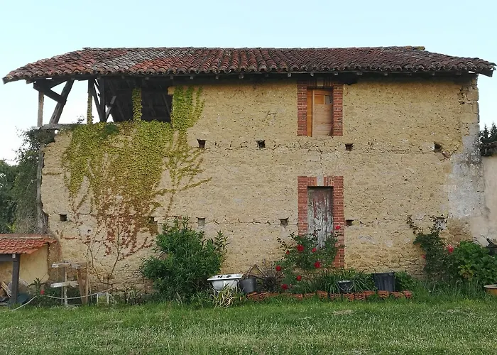 Pure Garderes בית נופש Monlezun