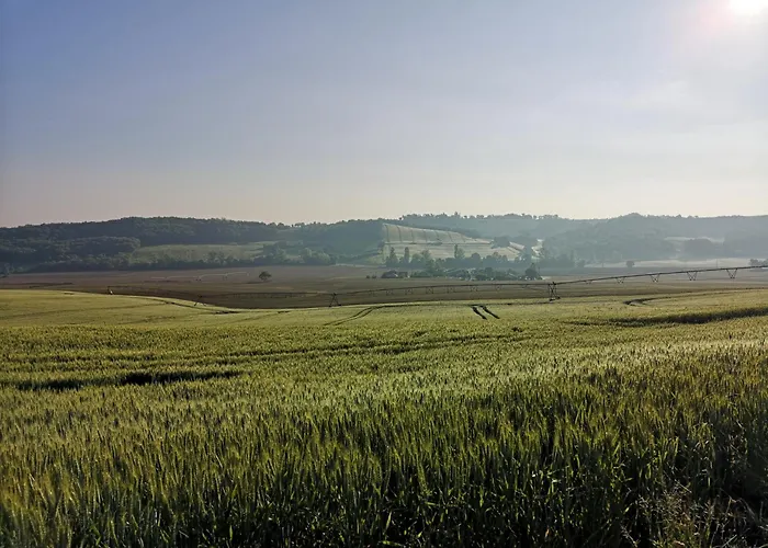 Pure Garderes בית נופש