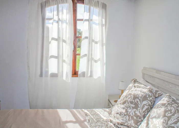 Pure Garderes בית נופש *